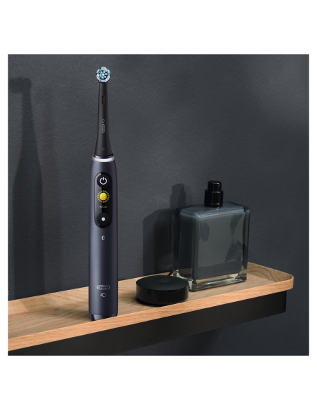 iOM8d.2H2.2BD Oral-B iO8 Elektriskā Zobu Birste Duo Black/White